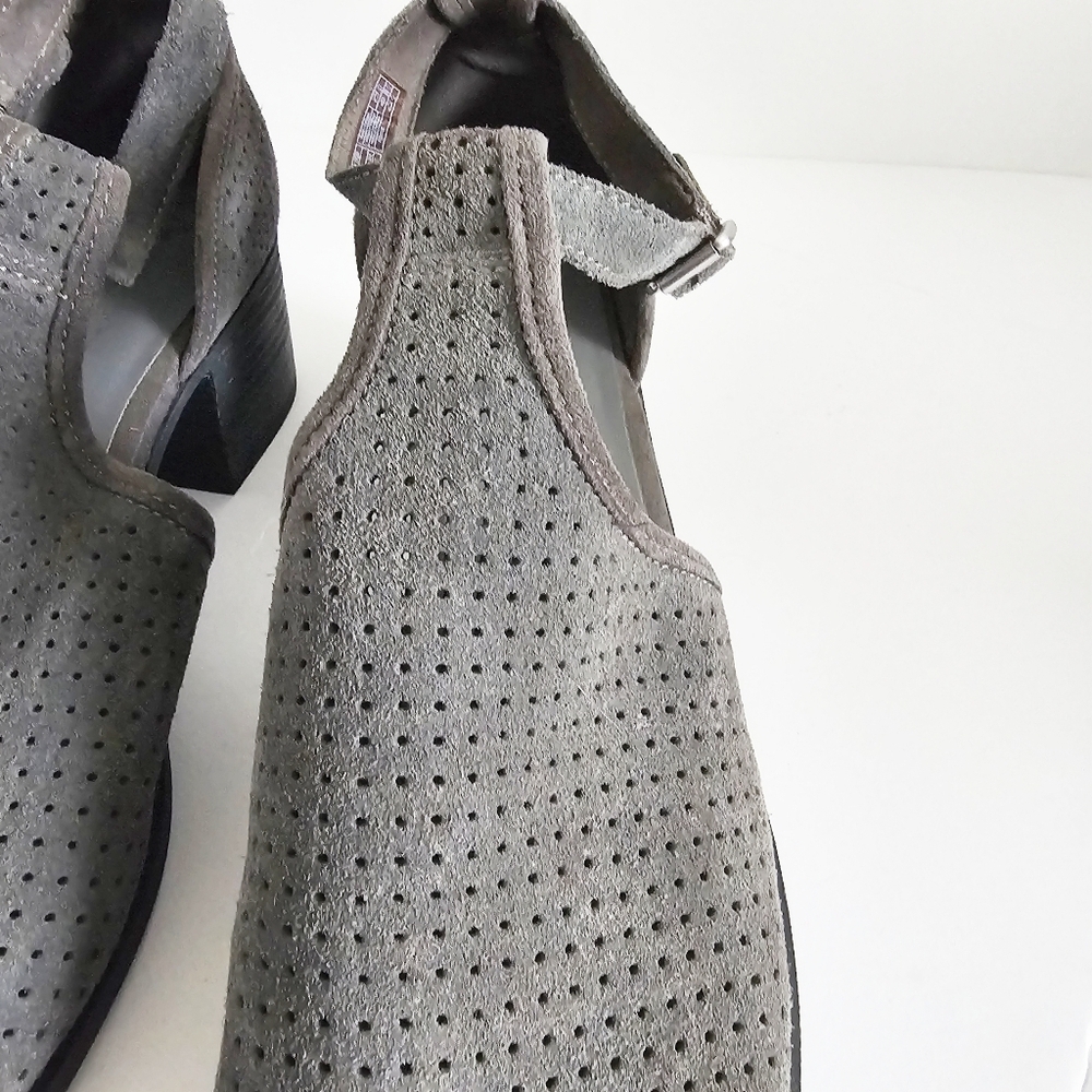 Koolaburra by UGG sandals gray Ashlyn suede open tie 10 comfortable - Picture 2 of 9